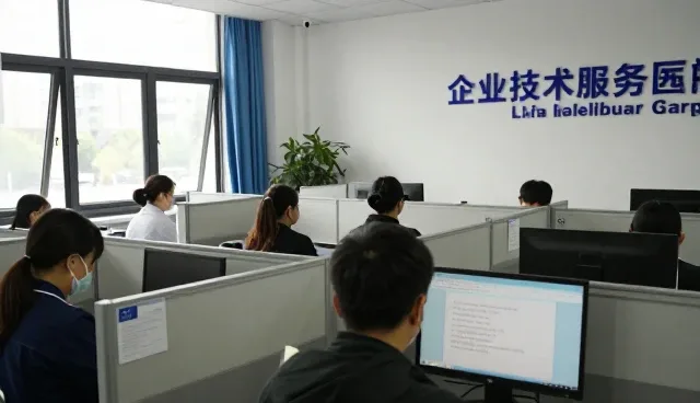 装卸搬运在干线运输中的关键角色与未来趋势
